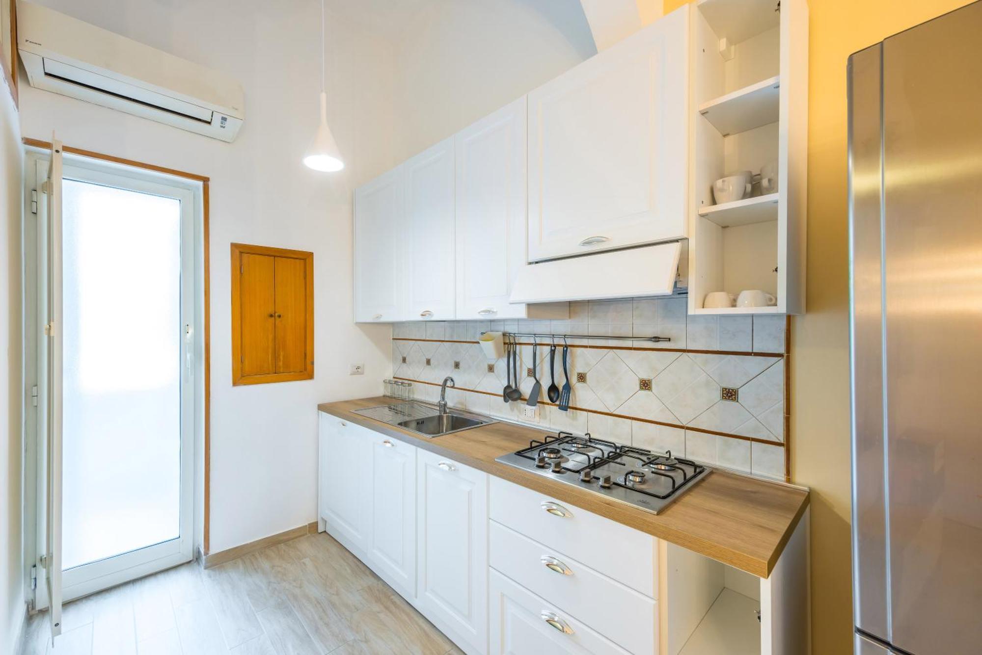 Smooth Vibes At Chiaia By Napoliapartments Apartment Naples