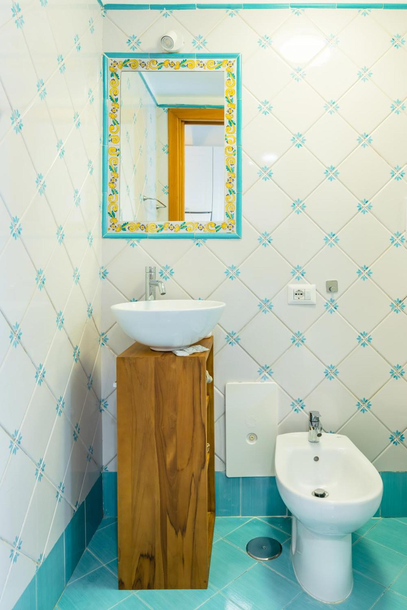 Apartment Smooth Vibes At Chiaia By Napoliapartments Naples