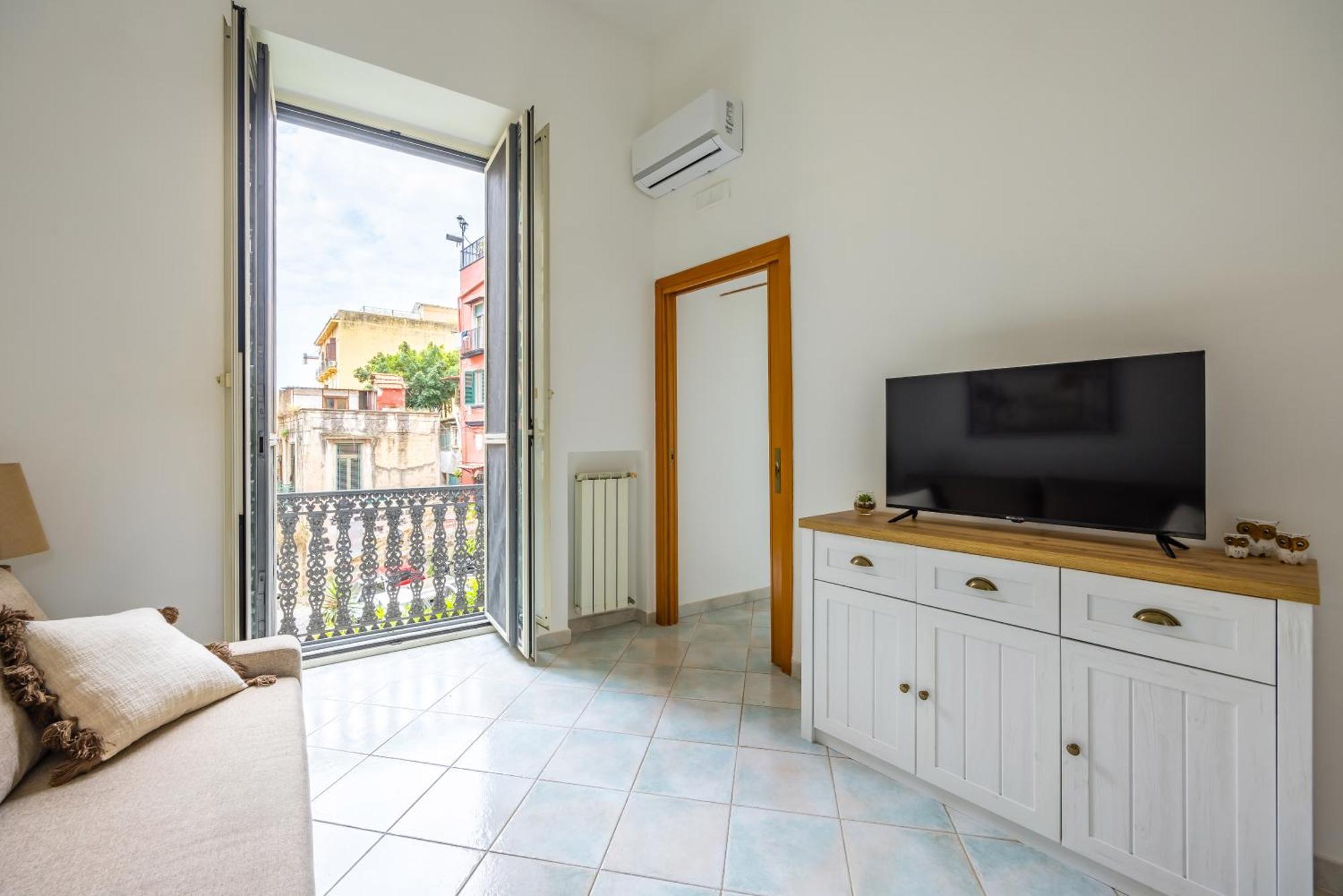 Apartment Smooth Vibes At Chiaia By Napoliapartments